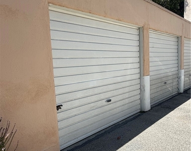 4909 Coldwater Canyon Avenue - Photo Thumbnail 11