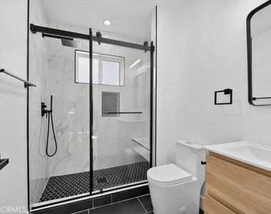 7053 Fallbrook Avenue - Photo Thumbnail 8