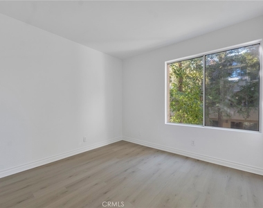 7800 Topanga Canyon Boulevard - Photo Thumbnail 17