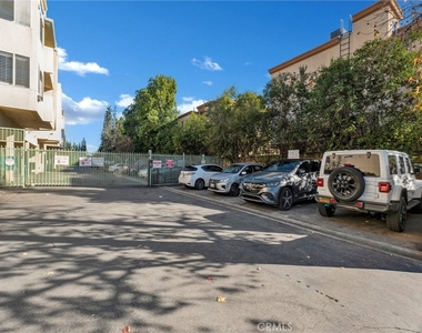 7800 Topanga Canyon Boulevard - Photo Thumbnail 39