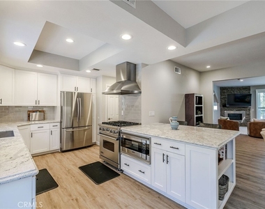 1219 S Catalina - Photo Thumbnail 11
