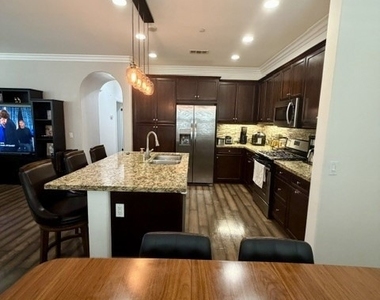 428 Campestre Lane - Photo Thumbnail 7