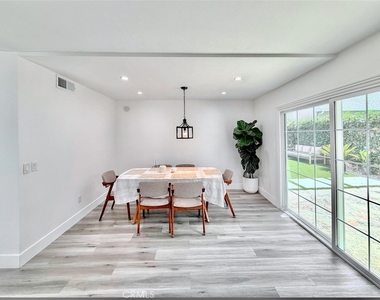 2134 N Pami Circle - Photo Thumbnail 11