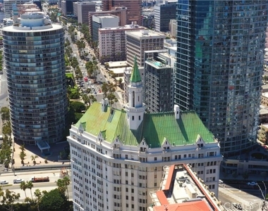 800 E Ocean Boulevard - Photo Thumbnail 18