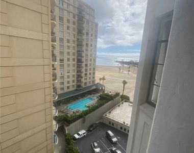 800 E Ocean Boulevard - Photo Thumbnail 11