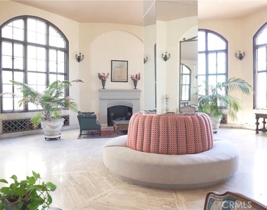 800 E Ocean Boulevard - Photo Thumbnail 7