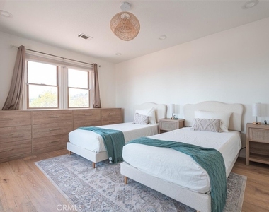 3718 S Parker Street - Photo Thumbnail 23