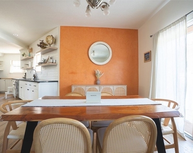 3718 S Parker Street - Photo Thumbnail 8
