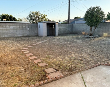 12660 Yorba - Photo Thumbnail 15