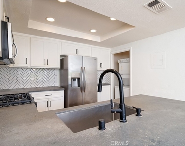 25 Clover Lane - Photo Thumbnail 3
