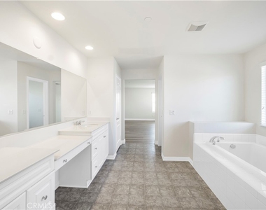 7682 Rotunda Court - Photo Thumbnail 6