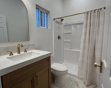1533 Avohill Drive - Photo Thumbnail 11