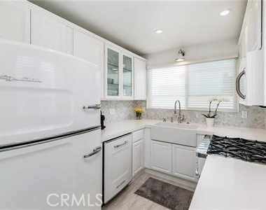 577 Ramona - Photo Thumbnail 7