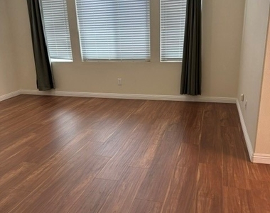 1133 Shady Creek Drive - Photo Thumbnail 16