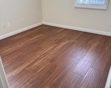 1133 Shady Creek Drive - Photo Thumbnail 11