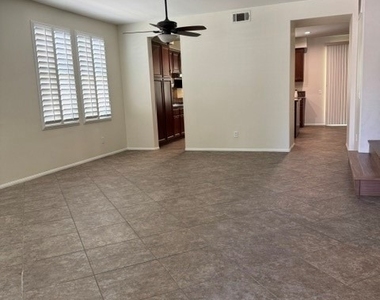 1133 Shady Creek Drive - Photo Thumbnail 2