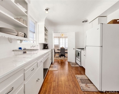 4343 Laurel Canyon Boulevard - Photo Thumbnail 9