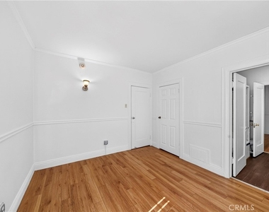 139 S Manhattan - Photo Thumbnail 26