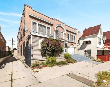 139 S Manhattan - Photo Thumbnail 41