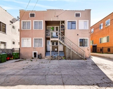 139 S Manhattan - Photo Thumbnail 40