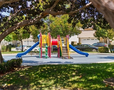 3860 Amberly - Photo Thumbnail 26