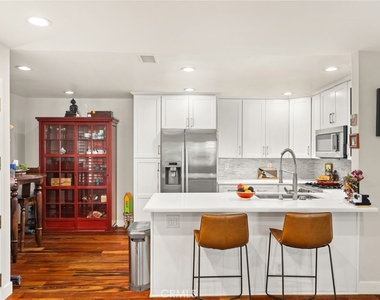 3860 Amberly - Photo Thumbnail 5