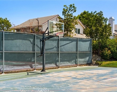 3860 Amberly - Photo Thumbnail 28