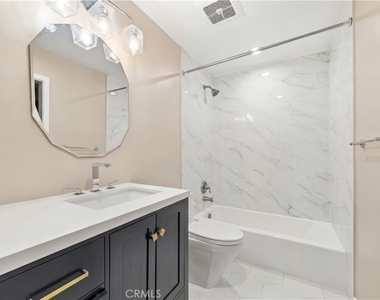 3860 Amberly - Photo Thumbnail 12