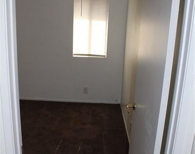 12426 Red Wing Road - Photo Thumbnail 20