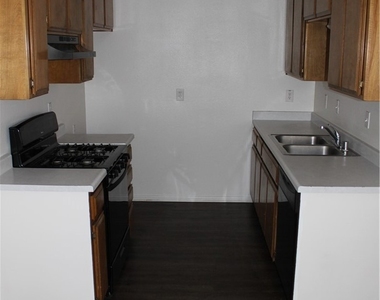 12426 Red Wing Road - Photo Thumbnail 8