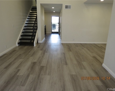203 Ridge Terrace - Photo Thumbnail 6