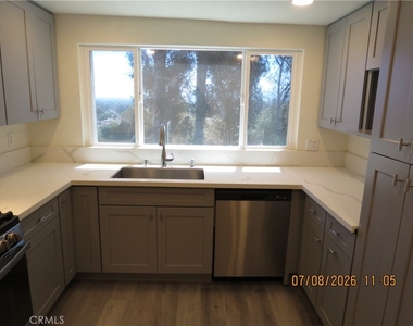 203 Ridge Terrace - Photo Thumbnail 12