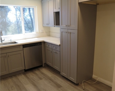 203 Ridge Terrace - Photo Thumbnail 7