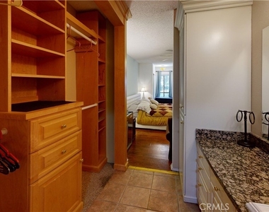 5205 E Waverly Drive - Photo Thumbnail 10