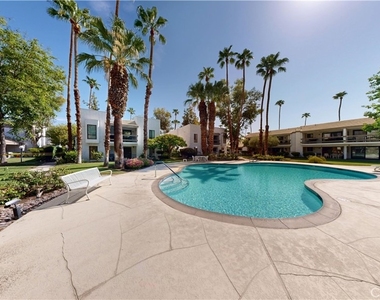 5205 E Waverly Drive - Photo Thumbnail 17