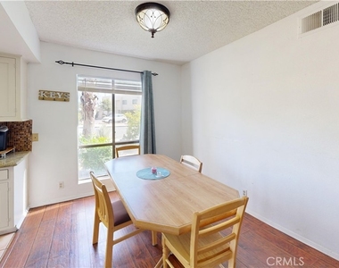 5205 E Waverly Drive - Photo Thumbnail 1