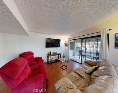 5205 E Waverly Drive - Photo Thumbnail 4