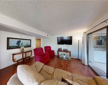 5205 E Waverly Drive - Photo Thumbnail 7