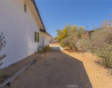 61638 La Jolla - Photo Thumbnail 17