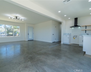 61638 La Jolla - Photo Thumbnail 2