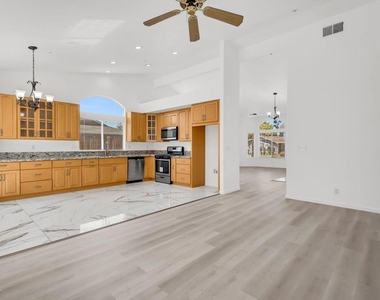 3427 Sanford Street - Photo Thumbnail 18