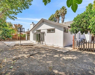 3427 Sanford Street - Photo Thumbnail 40