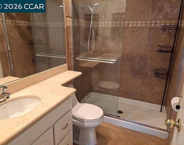 450 N Civic Dr - Photo Thumbnail 4