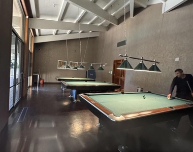 450 N Civic Dr - Photo Thumbnail 12