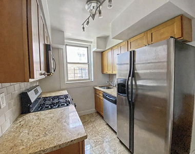 67-41 Burns Street - Photo Thumbnail 2