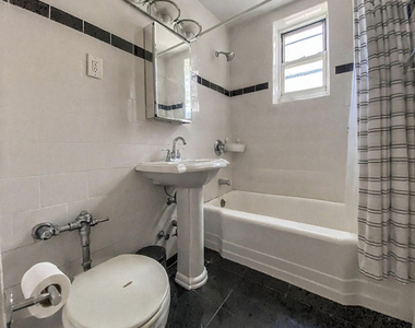 67-41 Burns Street - Photo Thumbnail 8