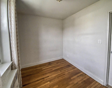 67-41 Burns Street - Photo Thumbnail 7