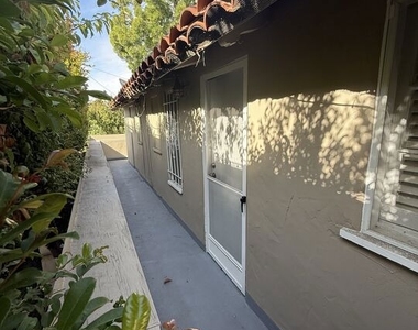 725 S Lorraine Boulevard - Photo Thumbnail 1