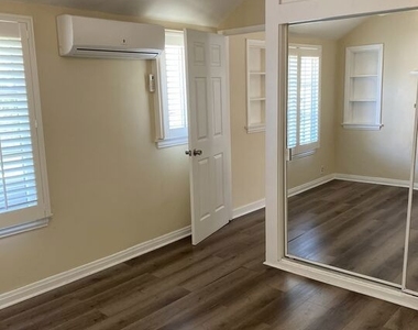 725 S Lorraine Boulevard - Photo Thumbnail 5