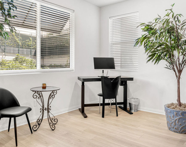768 Daniel Freeman Circle - Photo Thumbnail 17